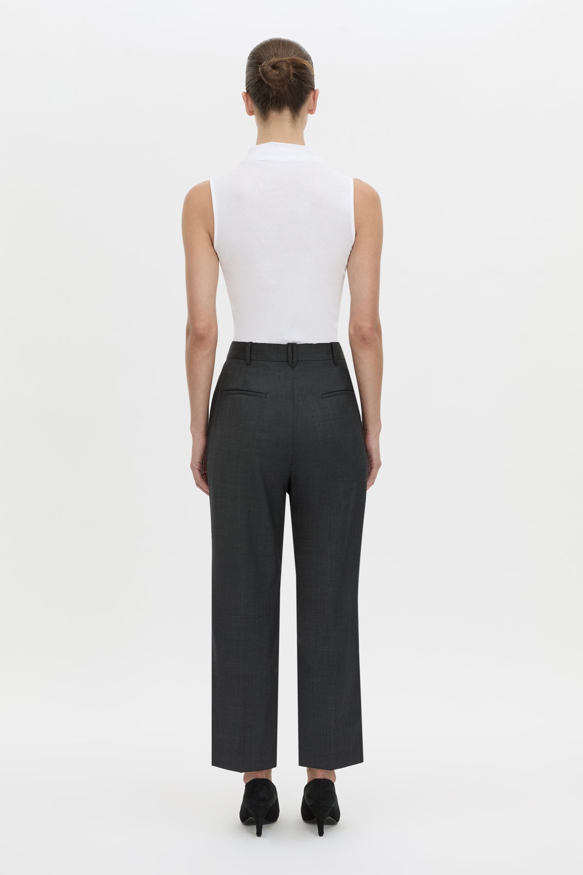 Emika Pant