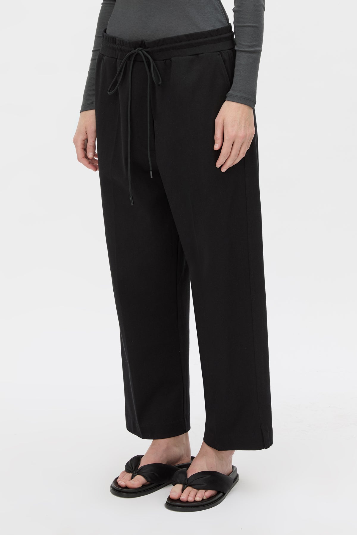 Cropped view CAMILLA AND MARC Beau Tapered Crop Pant in Black with elasticated waistband.