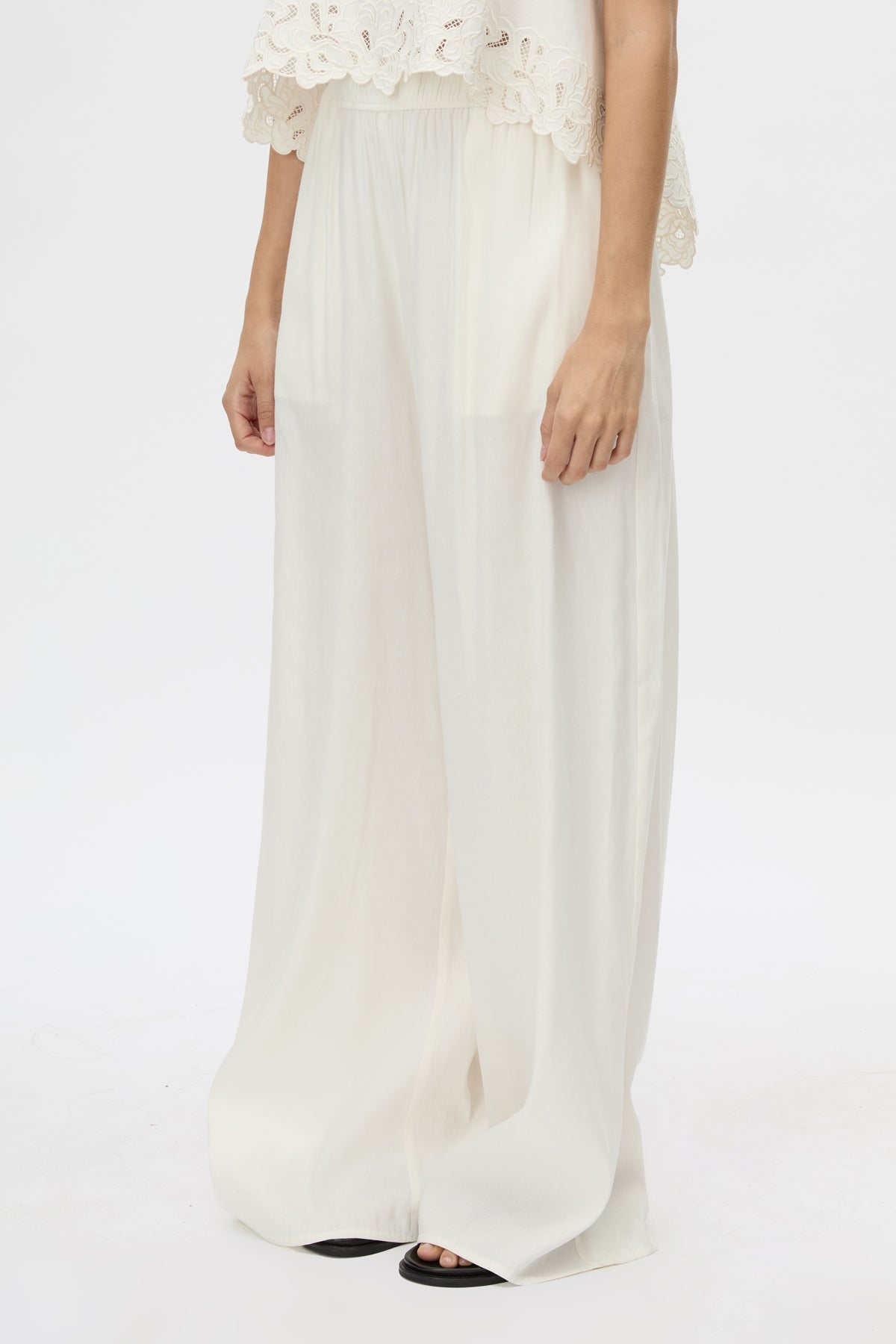 Cropped view CAMILLA AND MARC Chara Relaxed Pant in Cream with elastic waist, and back welts.
