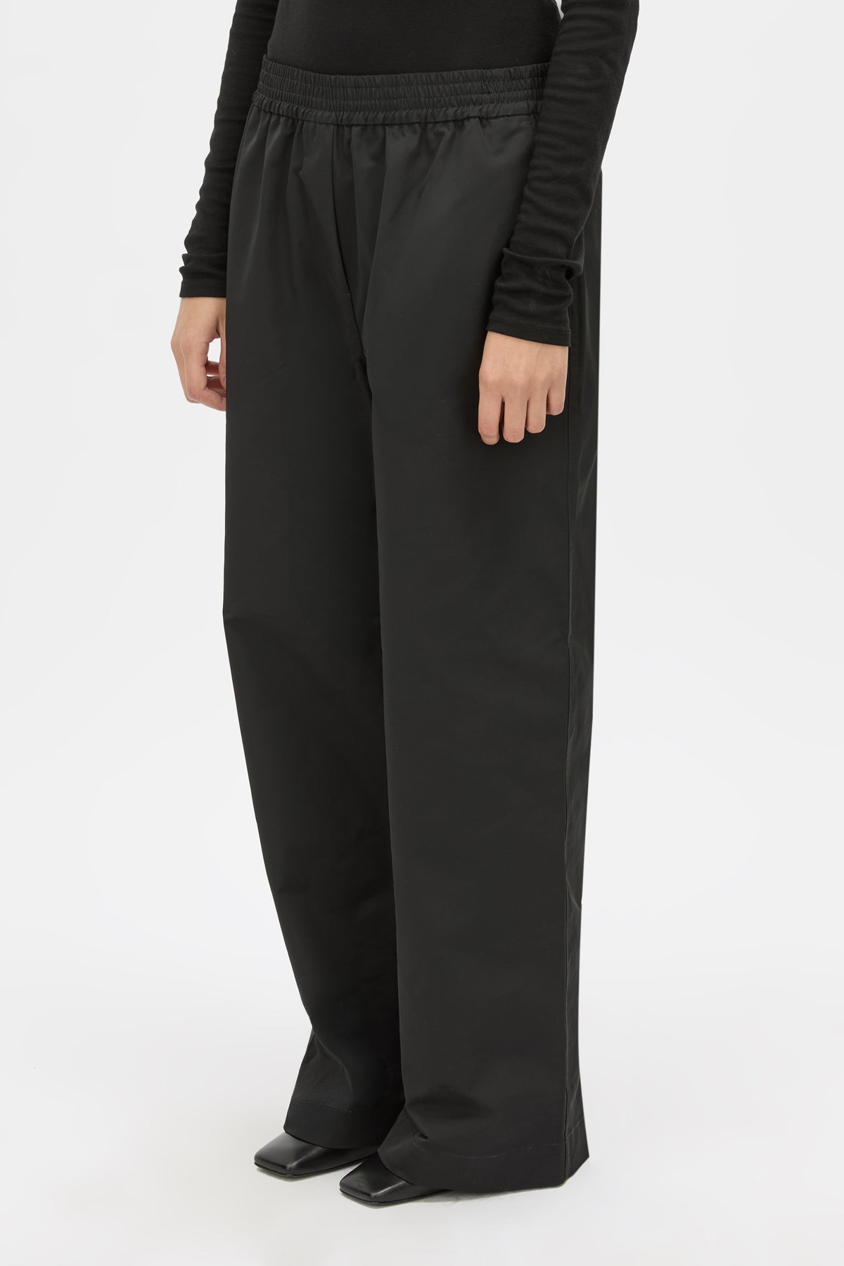 Mahdavi Pant
