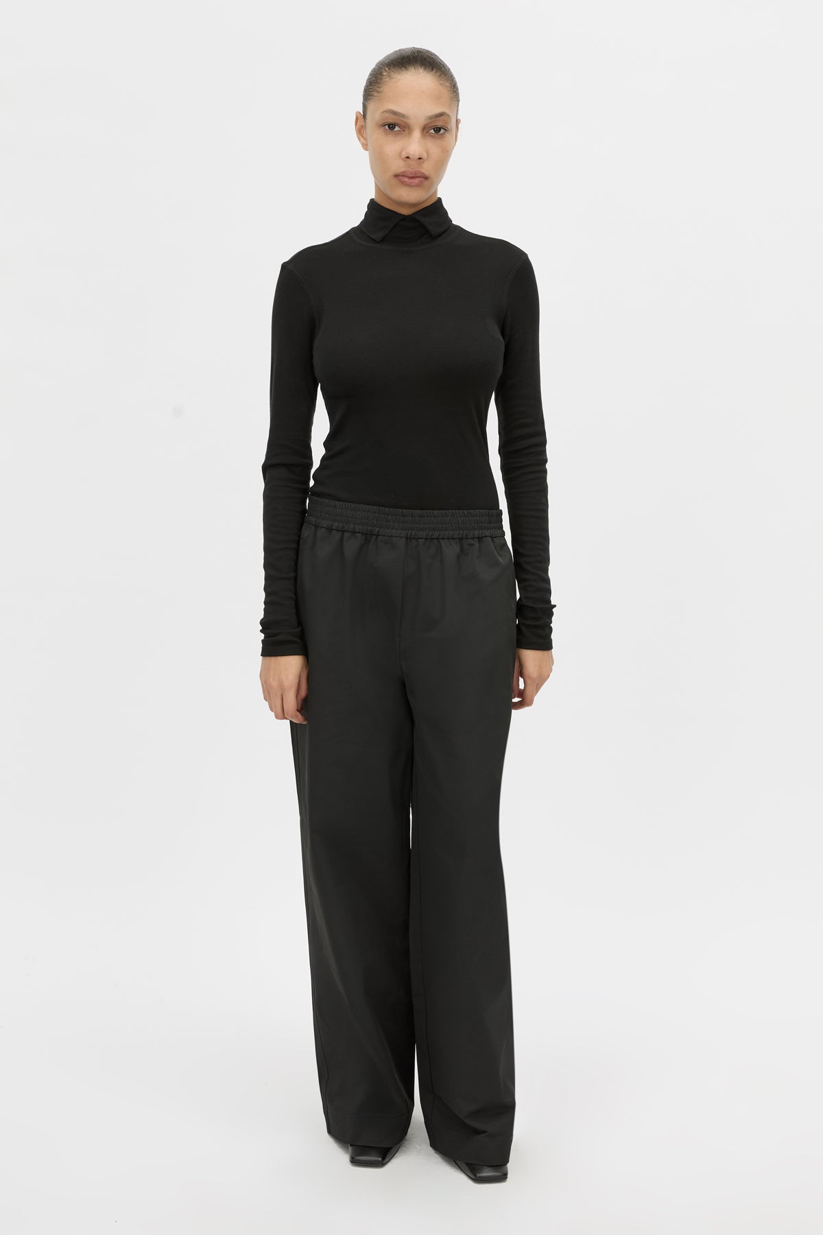 Mahdavi Pant
