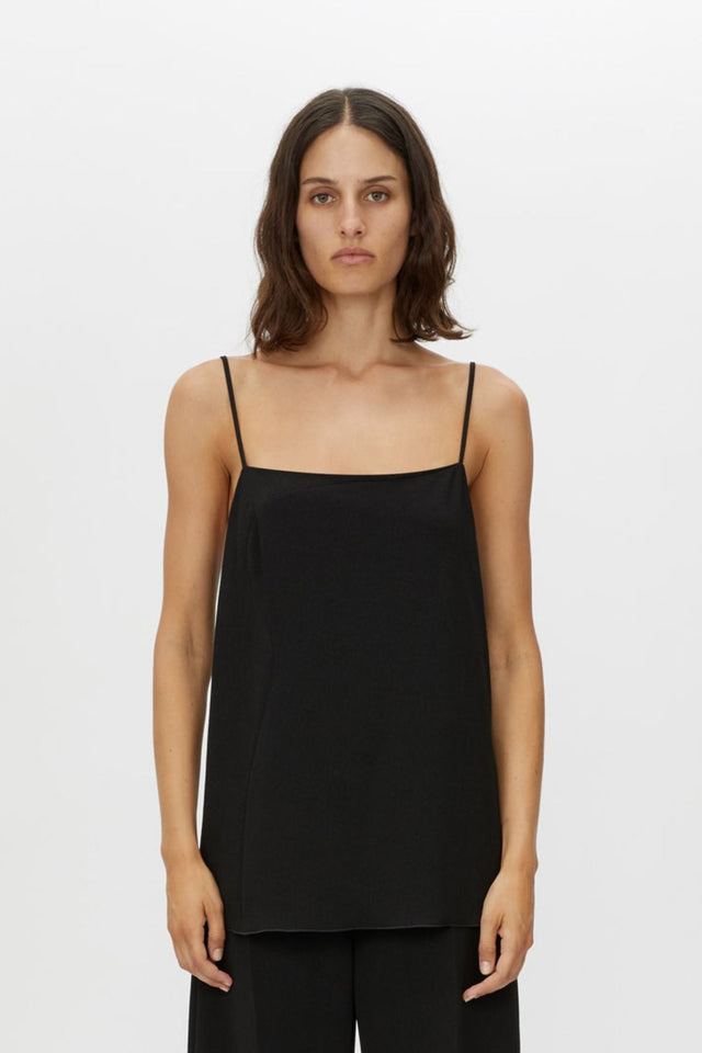 Noir Cami