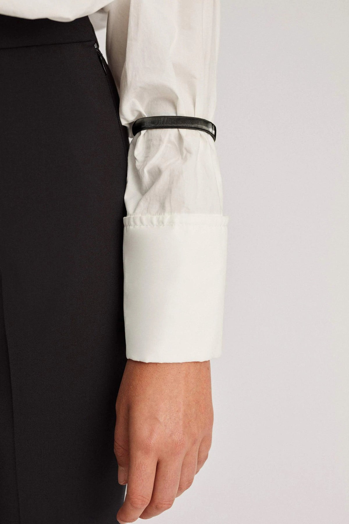 Sleeve Garter